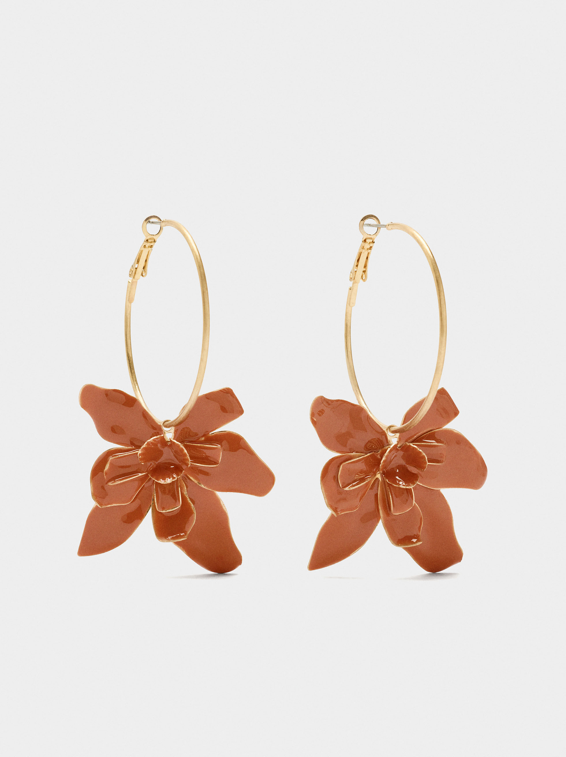 Aros con flor esmaltada
