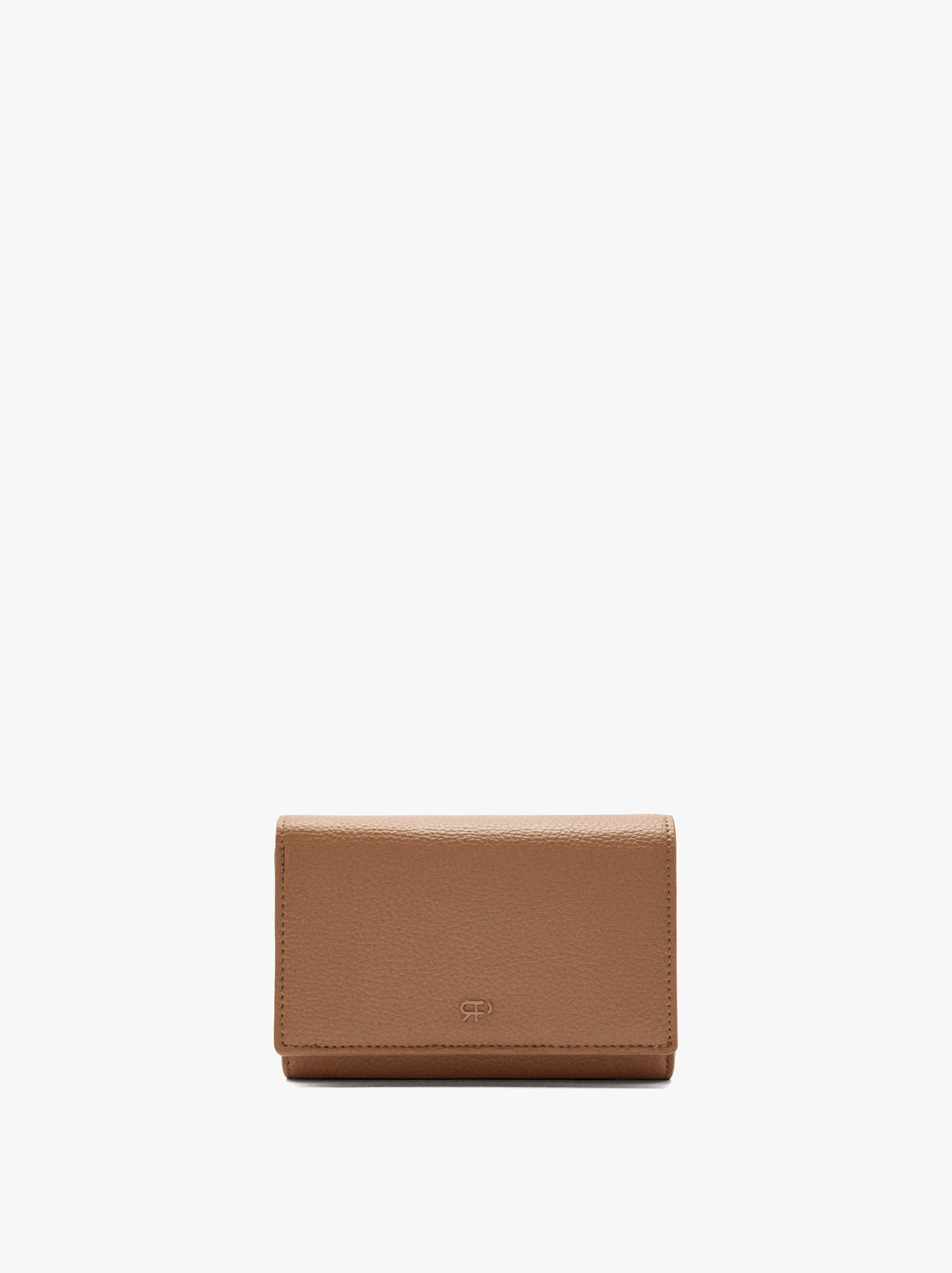 Billetera con textura y solapa