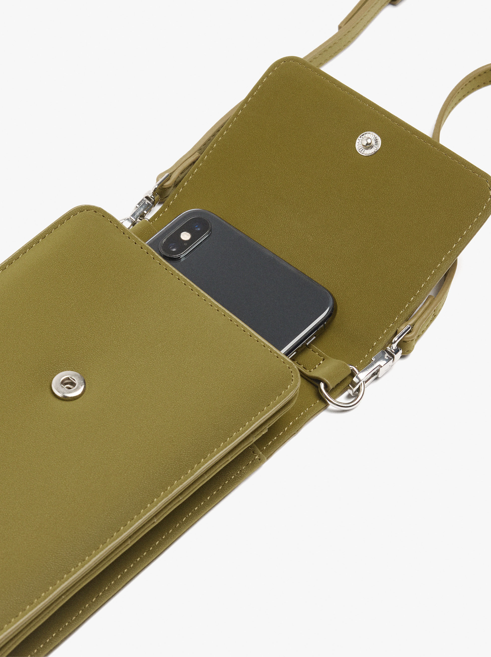 Bolsa para teléfono con textura suave con solapa
