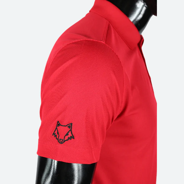 POLO ATLAS FC ROJA CON PARCHE TEXTURIZADO