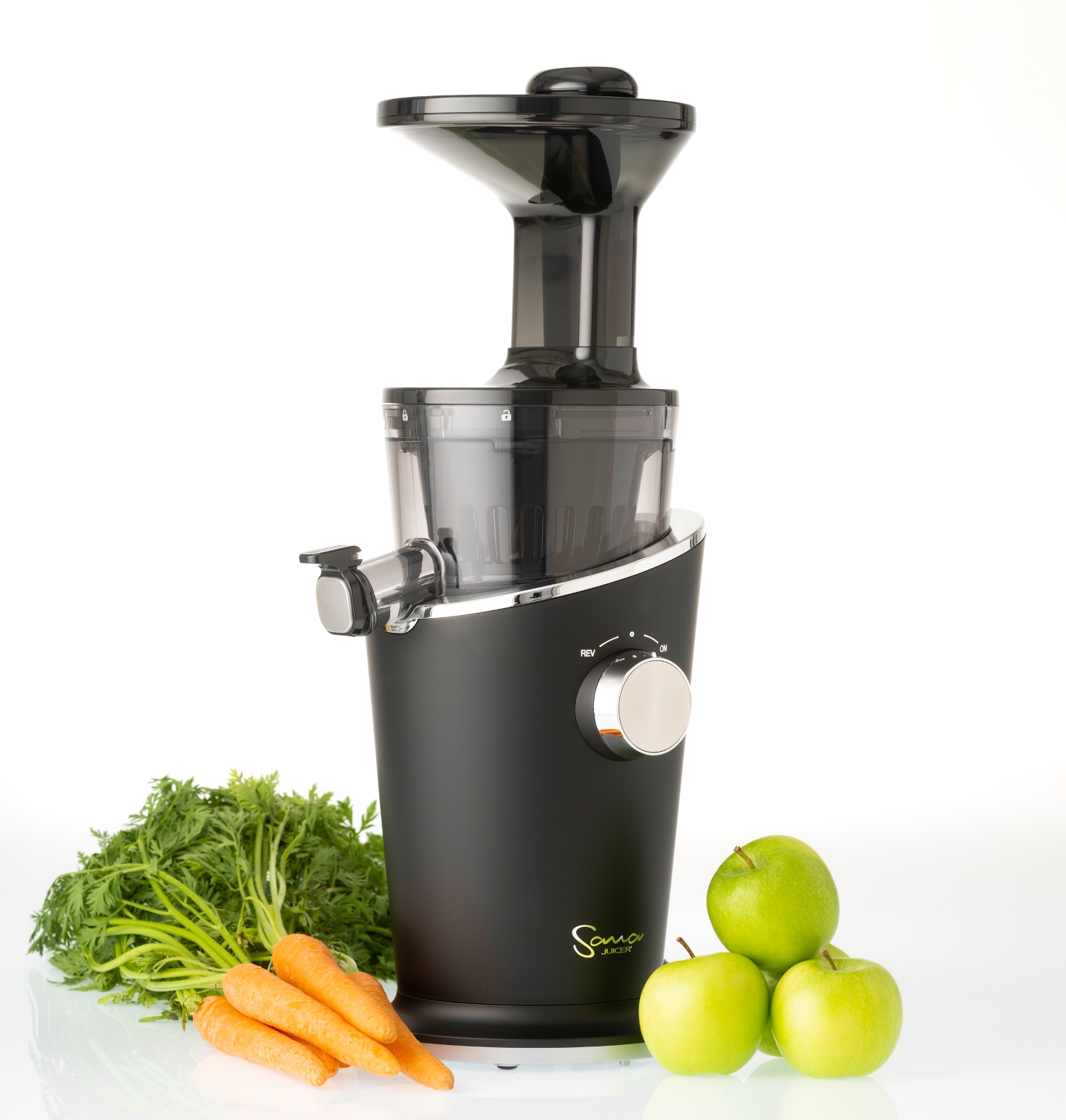 Sana 848 Vertical Slow Juicer — Matt Black