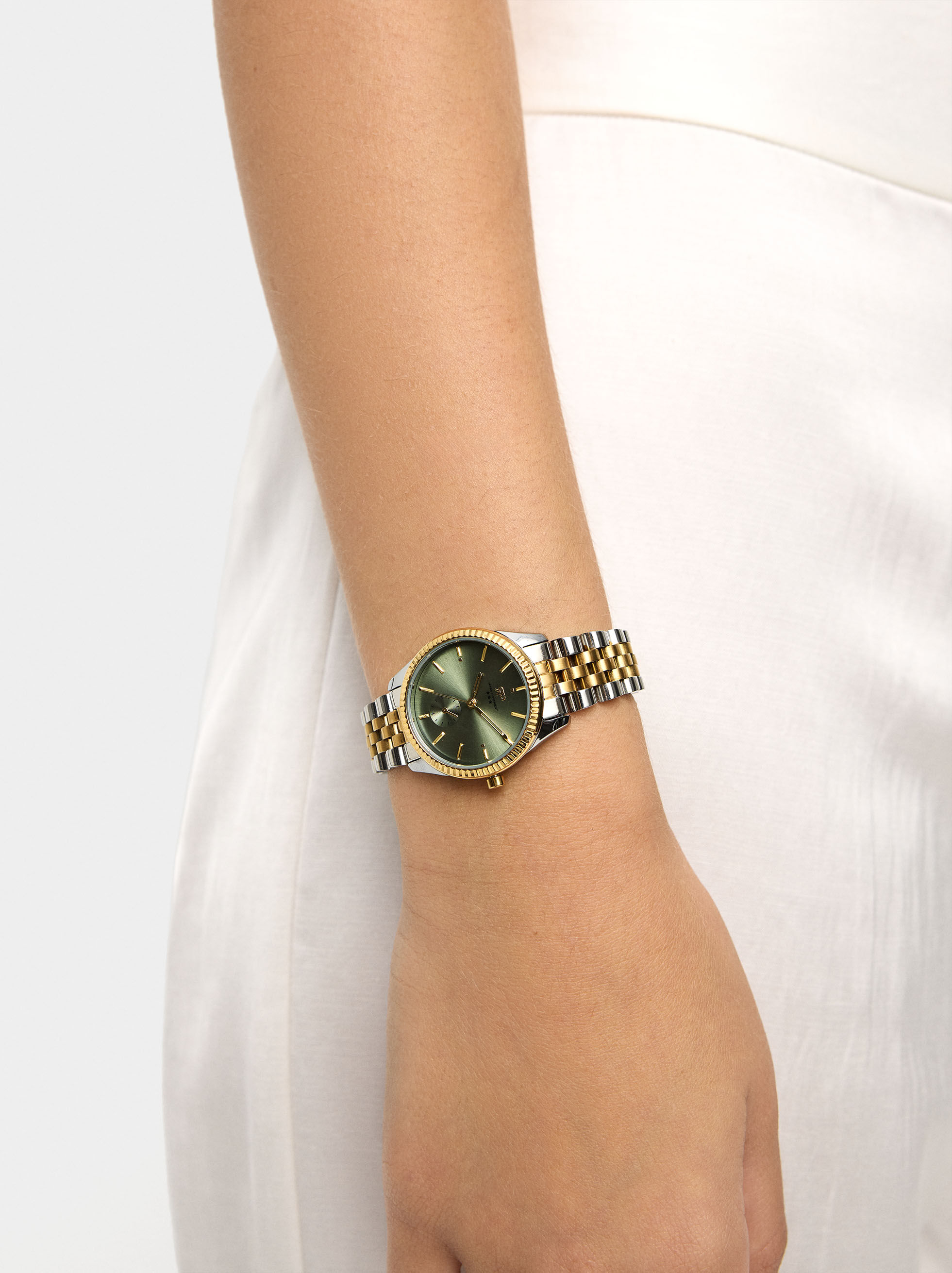 Reloj redondo con pulsera de acero inoxidable