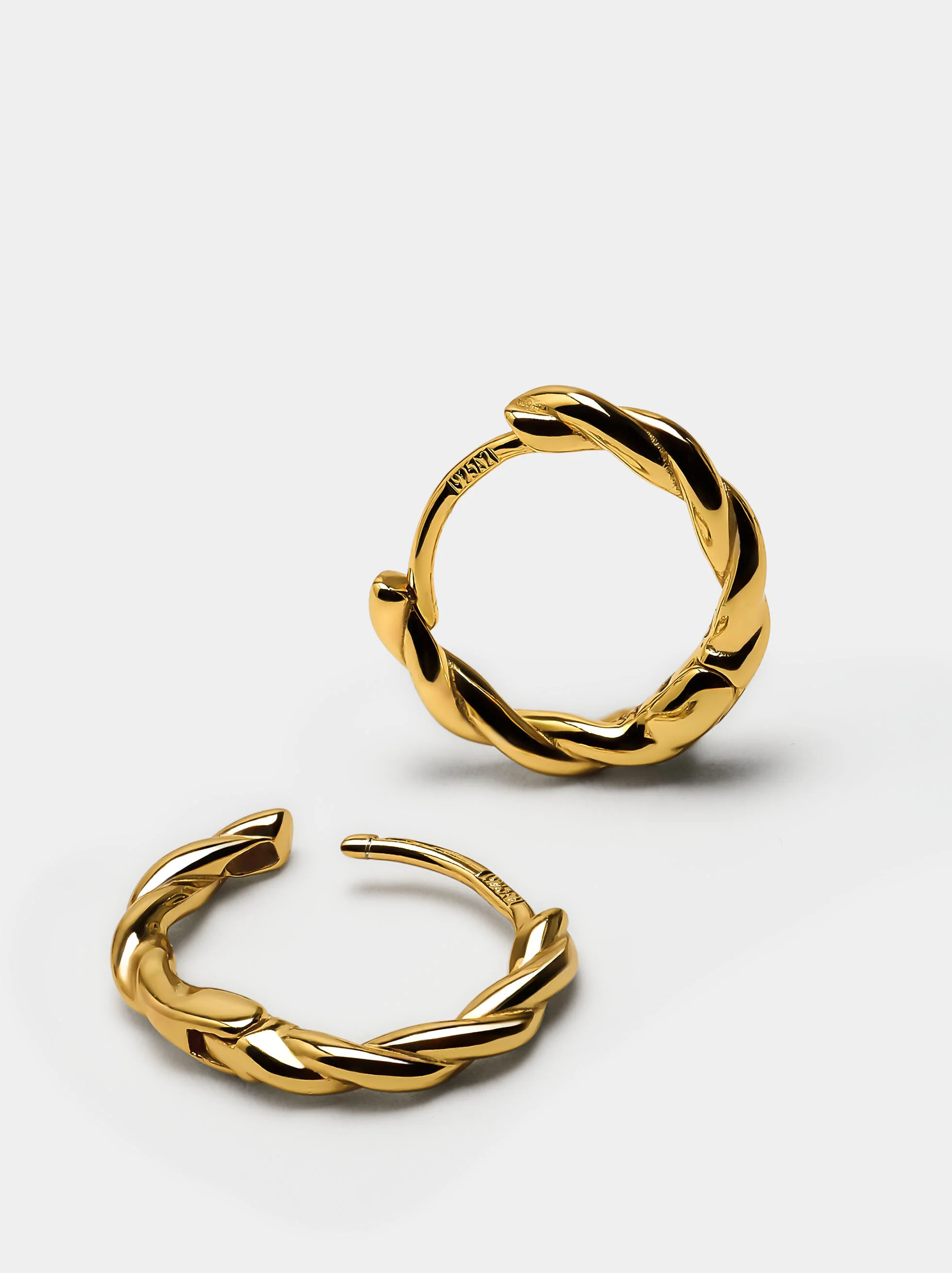 Argollas entrelazadas - plata de ley 925