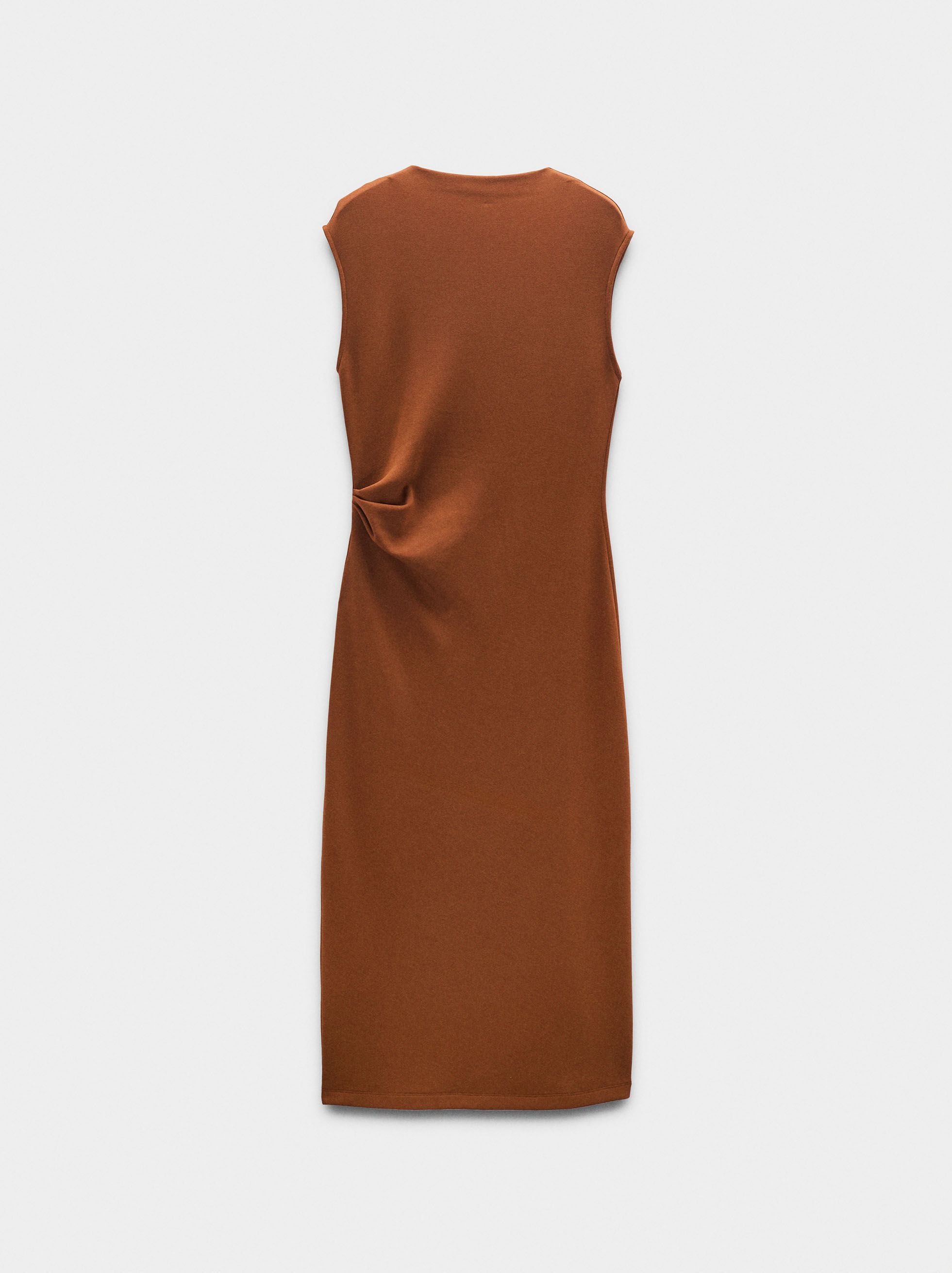 Vestido midi con volantes