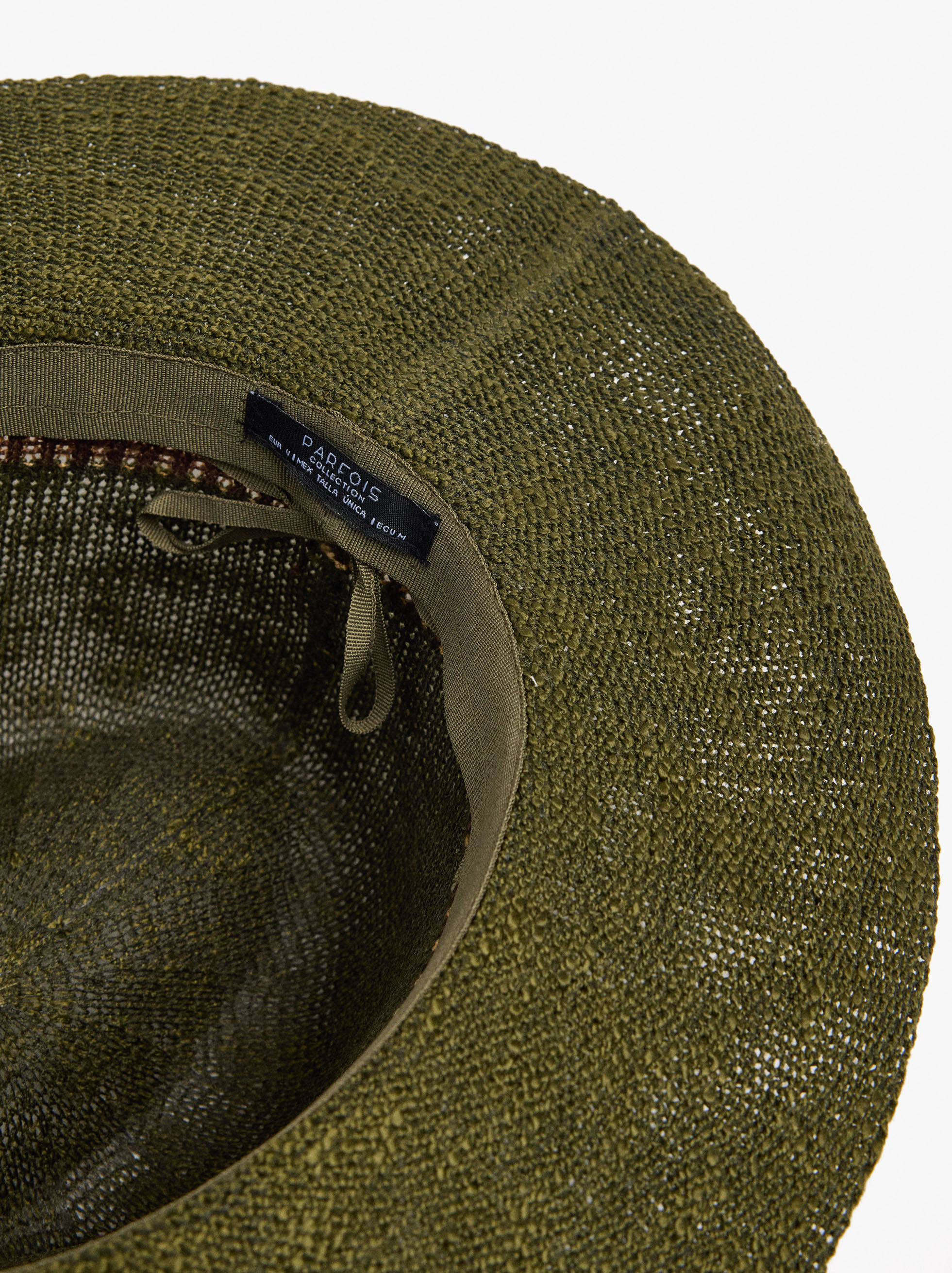 Sombrero de malla con detalle bicolor