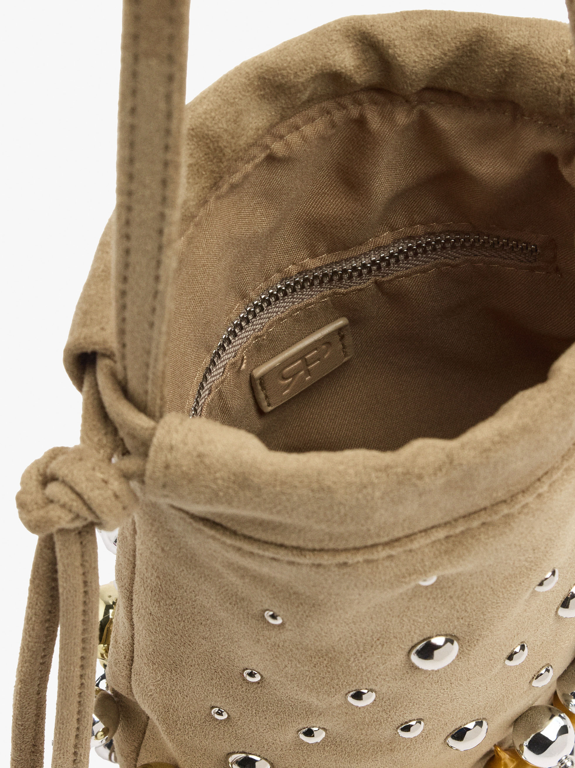 Bolso de fiesta con esferas