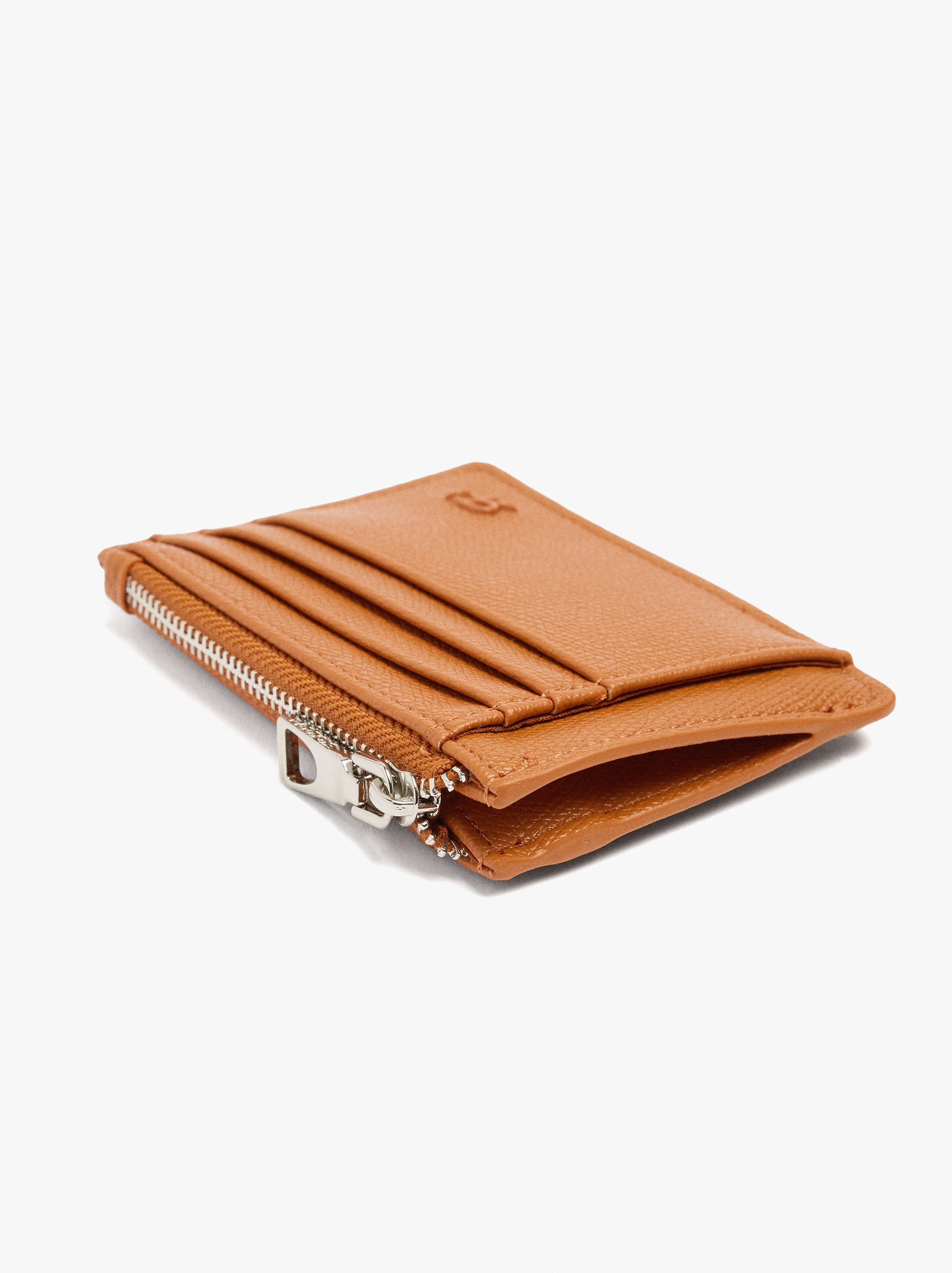 Porta tarjetas con textura y llavero
