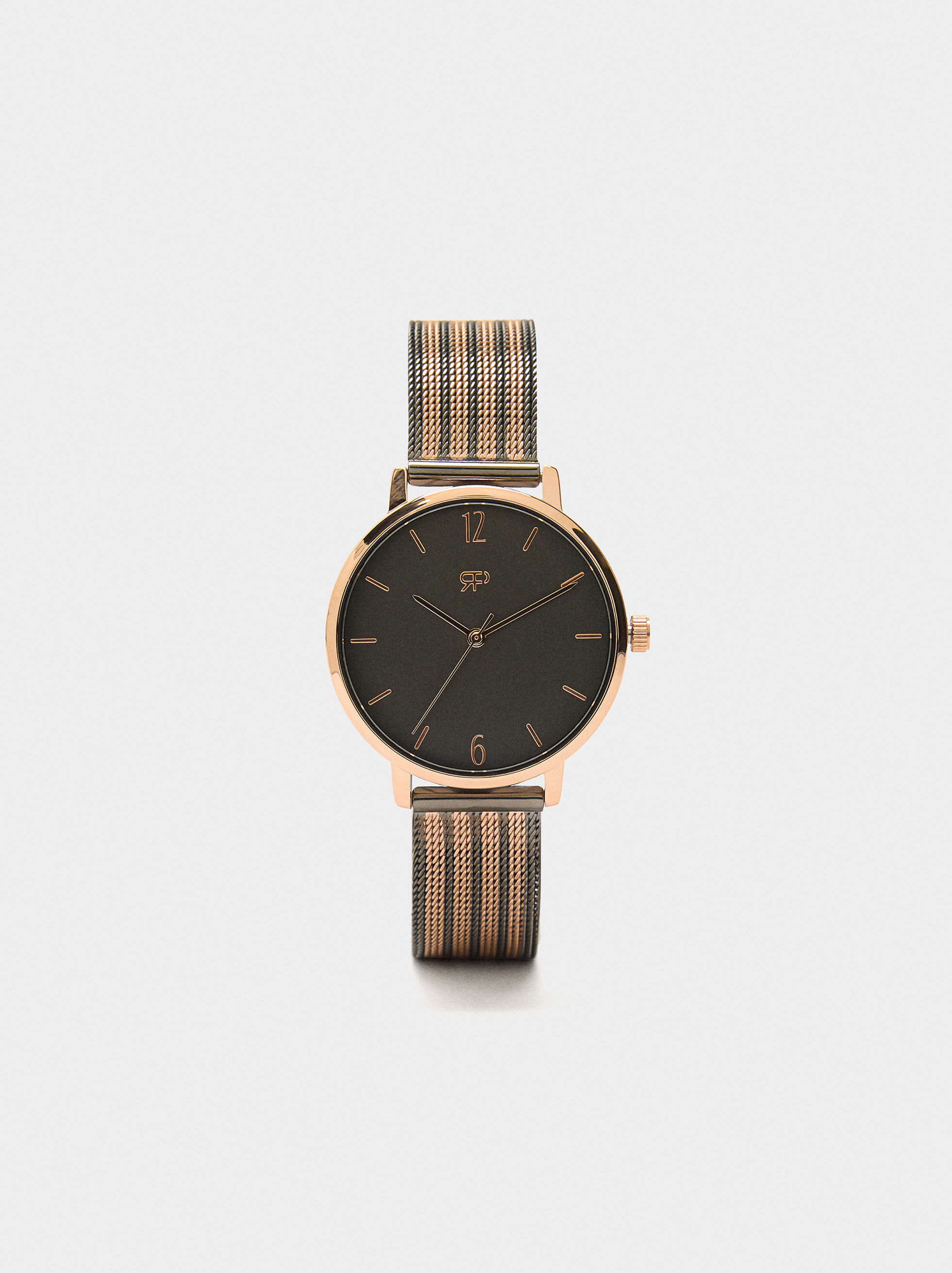 Reloj con cadena metálica bicolor
